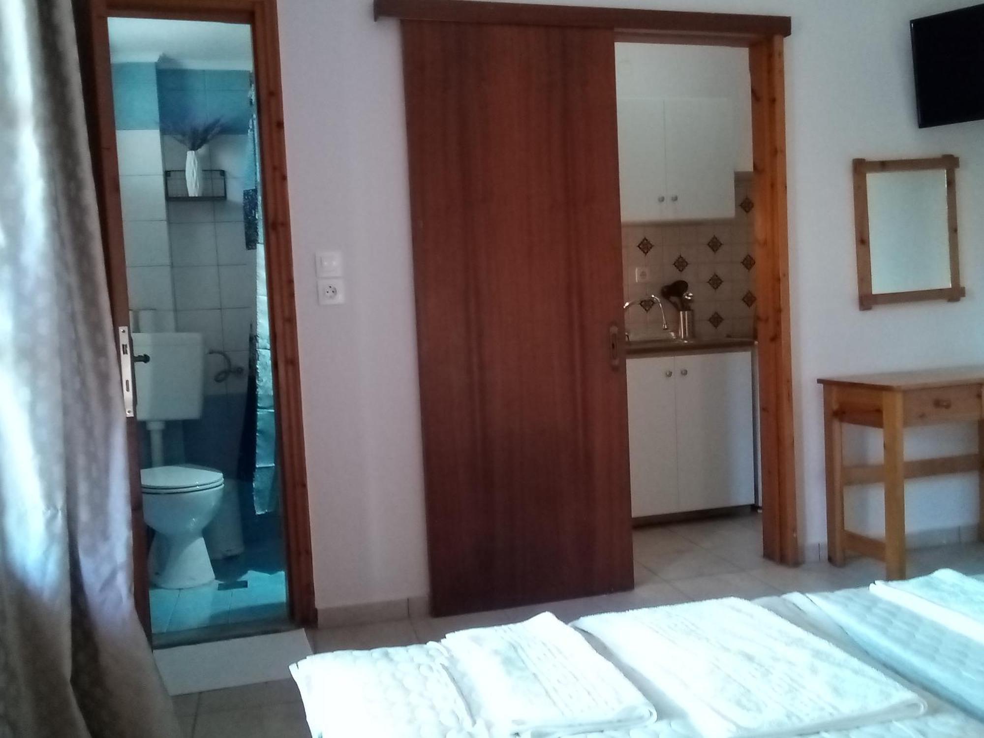 Studios Thomas Limenaria  Ngoại thất bức ảnh